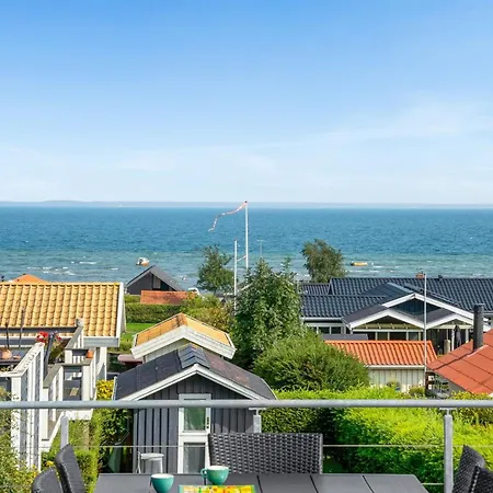 Ebbeline - 150m From The Sea By Interhome בית נופש